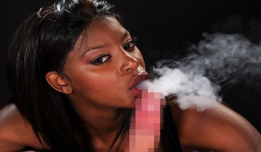 【※画像あり】タバコ吸いながらフェラする女の画像が想像以上の嫌悪感で草ｗｗｗｗｗｗｗｗｗｗｗｗｗｗｗｗｗ・9枚目