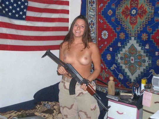 【※画像30枚】家宝の米軍女性兵士のエロノリ画像連投スレｗｗｗｗｗｗｗｗｗｗｗｗｗｗｗｗｗｗｗｗｗｗ・17枚目