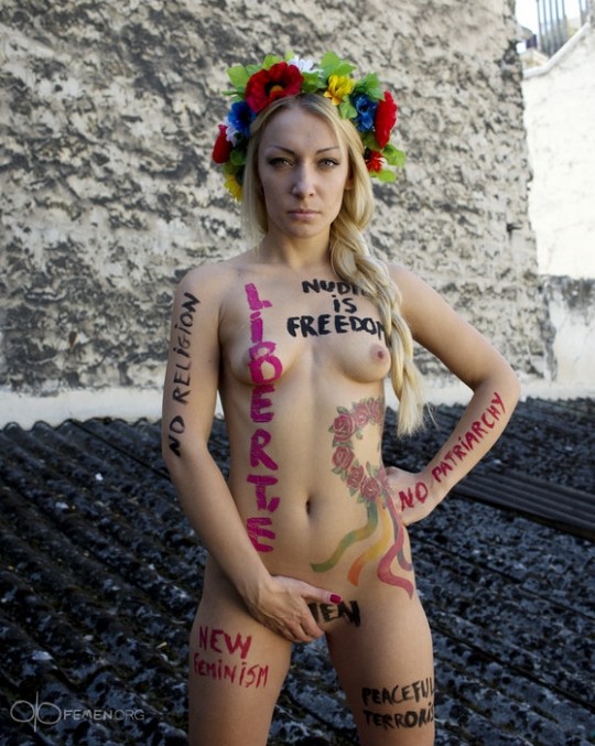 【草】ウクライナのトップレス抗議団体「FEMEN」楽しそうで何よりｗｗｗｗｗｗｗｗｗｗｗｗｗｗ（画像あり）・18枚目