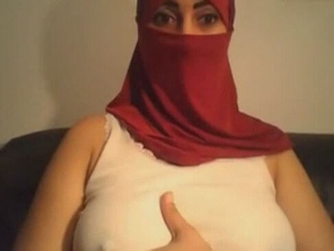中東イスラム教の女の子のおっぱいデカ過ぎヌードｗｗｗｗｗｗ「はい処刑」（150枚）・149枚目
