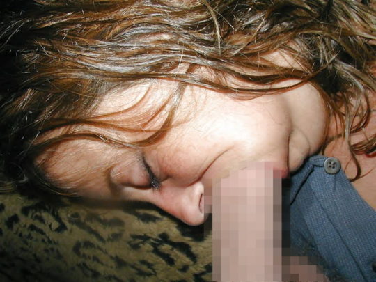 【本能】熟睡中の彼女の口にチンコ近づけてみた結果ｗｗｗｗｗｗｗｗｗｗｗｗ（画像あり）・5枚目