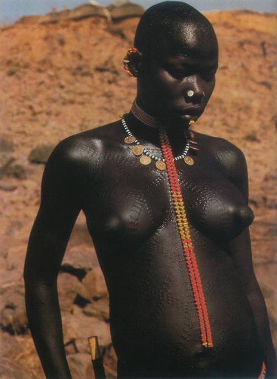 【自然の美】抱アフリカ原住民のおっぱい画像貼ってくぞwwwwwwwwwwwwwwwwwwwwwwwwwwwww(画像あり)・6枚目
