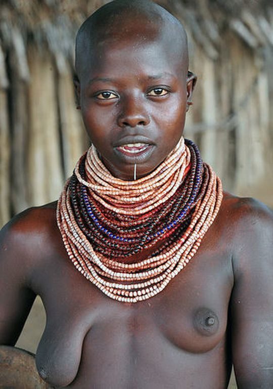 【自然の美】抱アフリカ原住民のおっぱい画像貼ってくぞwwwwwwwwwwwwwwwwwwwwwwwwwwwww(画像あり)・23枚目