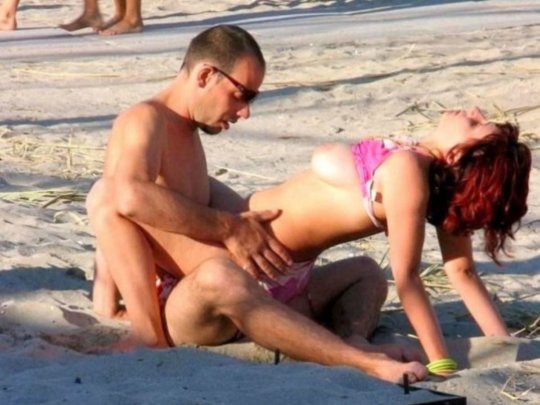”ヌーディストビーチ”でフェラ・セックスしてる女たち、ルールどうなってんの？？（454枚）・294枚目