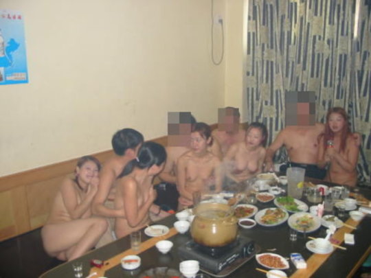 【画像あり】中国の「カラオケ援〇」とかいう闇をご覧ください。やっぱルール無用やなぁ・・・・25枚目