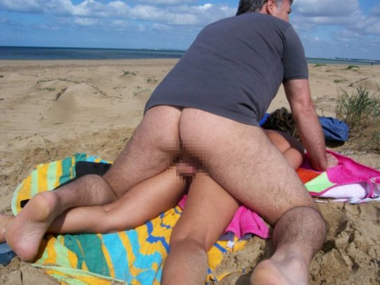 ”ヌーディストビーチ”でフェラ・セックスしてる女たち、ルールどうなってんの？？（454枚）・71枚目
