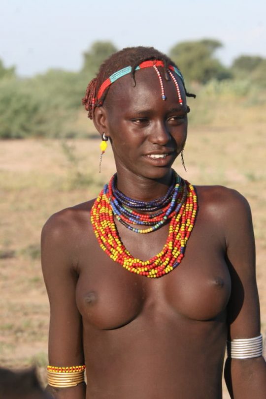 アフリカ部族　おっぱいエロ 画像011